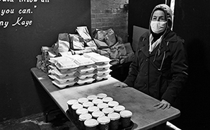 Feeding the Needy : Homeless : Street Life : New York : Personal Photo Projects : Photos : Richard Moore : Photographer